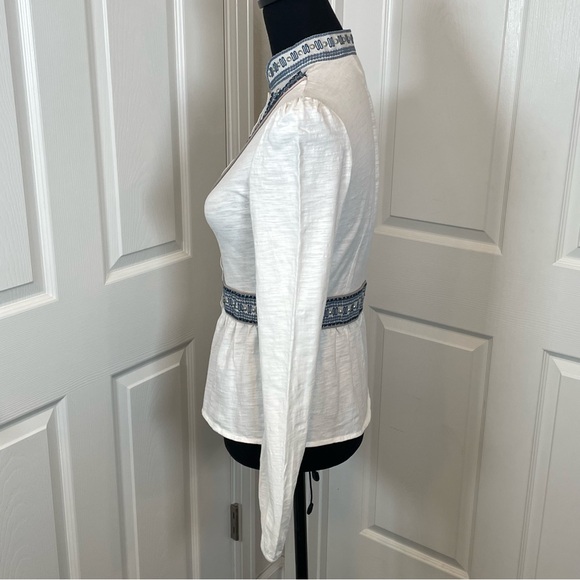 Sweet by Miss Me White & Blue Embroidered Mandarin Neck Long Sleeve Tunic Size M - Picture 3 of 7